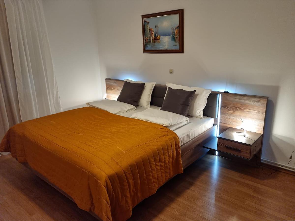 Apartments Zoretic مالينسكا المظهر الخارجي الصورة