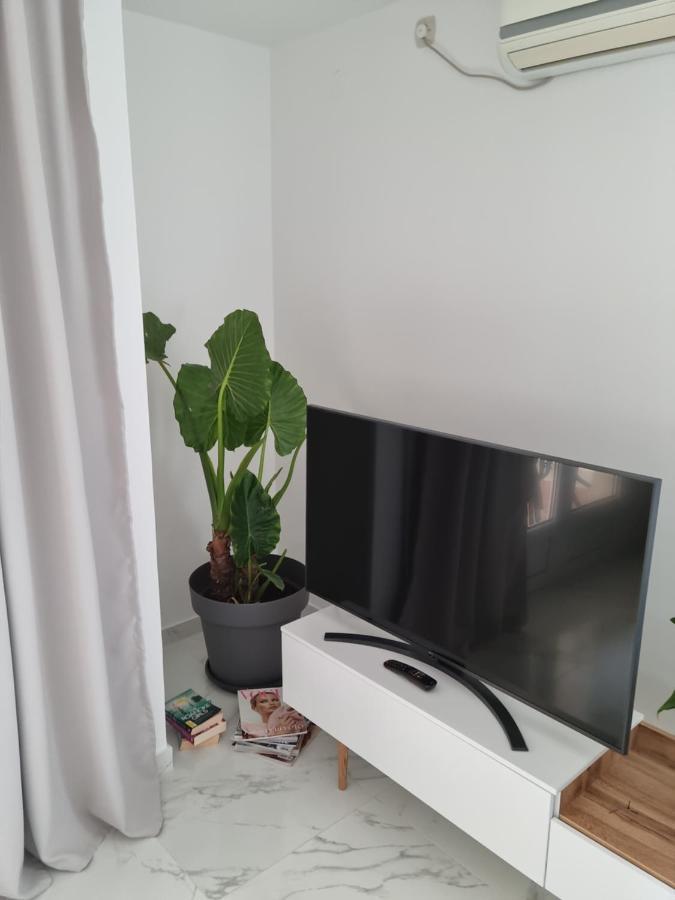 Apartments Zoretic مالينسكا المظهر الخارجي الصورة