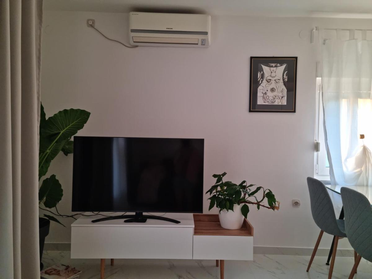 Apartments Zoretic مالينسكا المظهر الخارجي الصورة