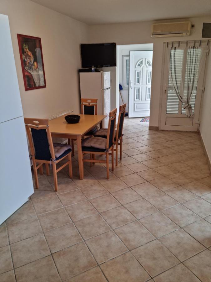 Apartments Zoretic مالينسكا المظهر الخارجي الصورة