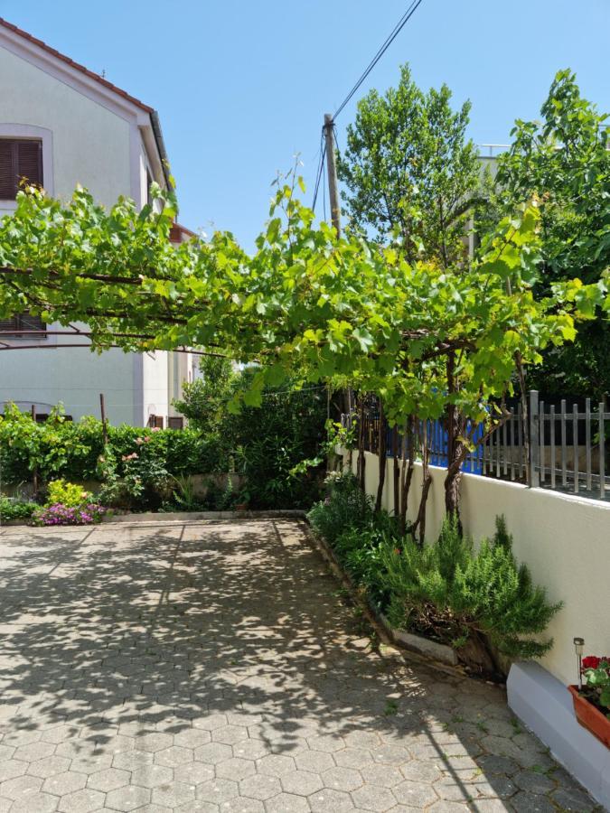 Apartments Zoretic مالينسكا المظهر الخارجي الصورة